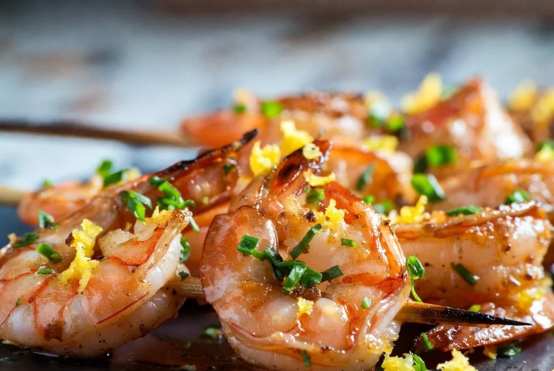 Zesty Lemon Garlic Grilled Shrimp Skewers